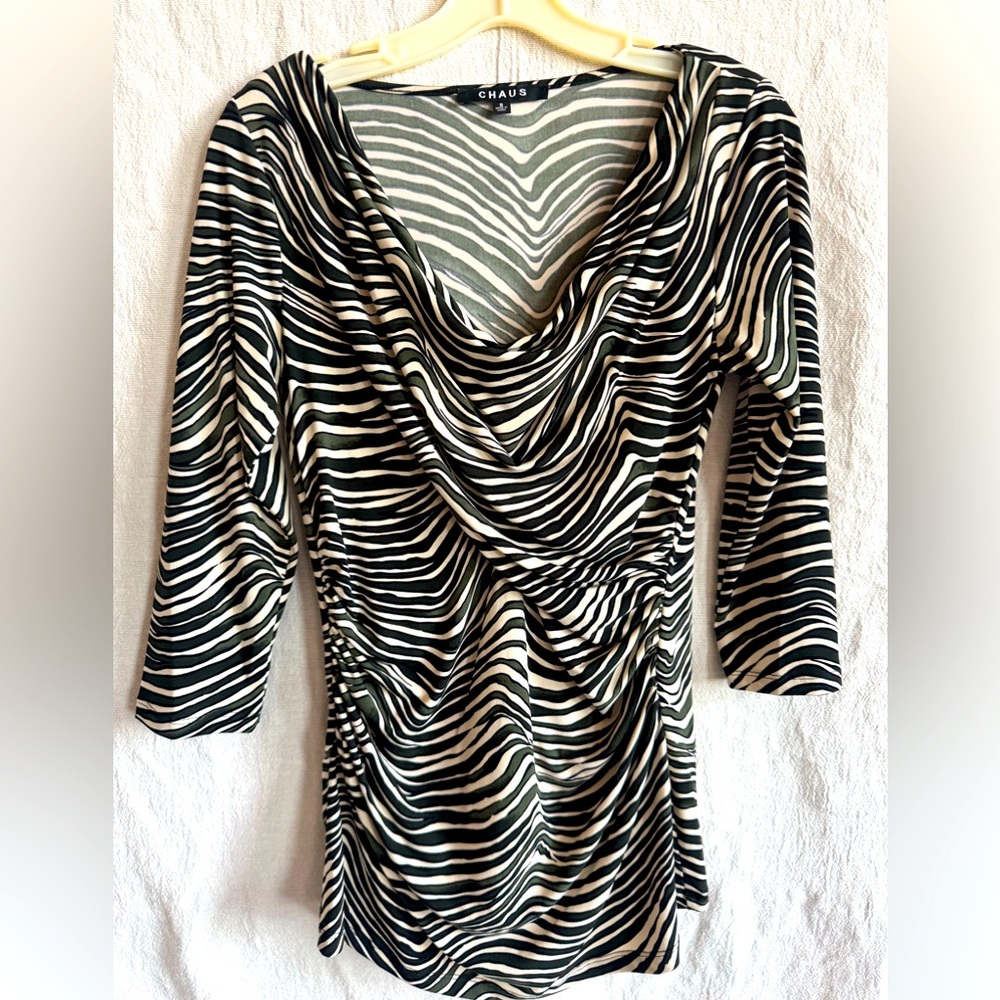 Fun and flattering Chaus animal print in rich green and black stripes